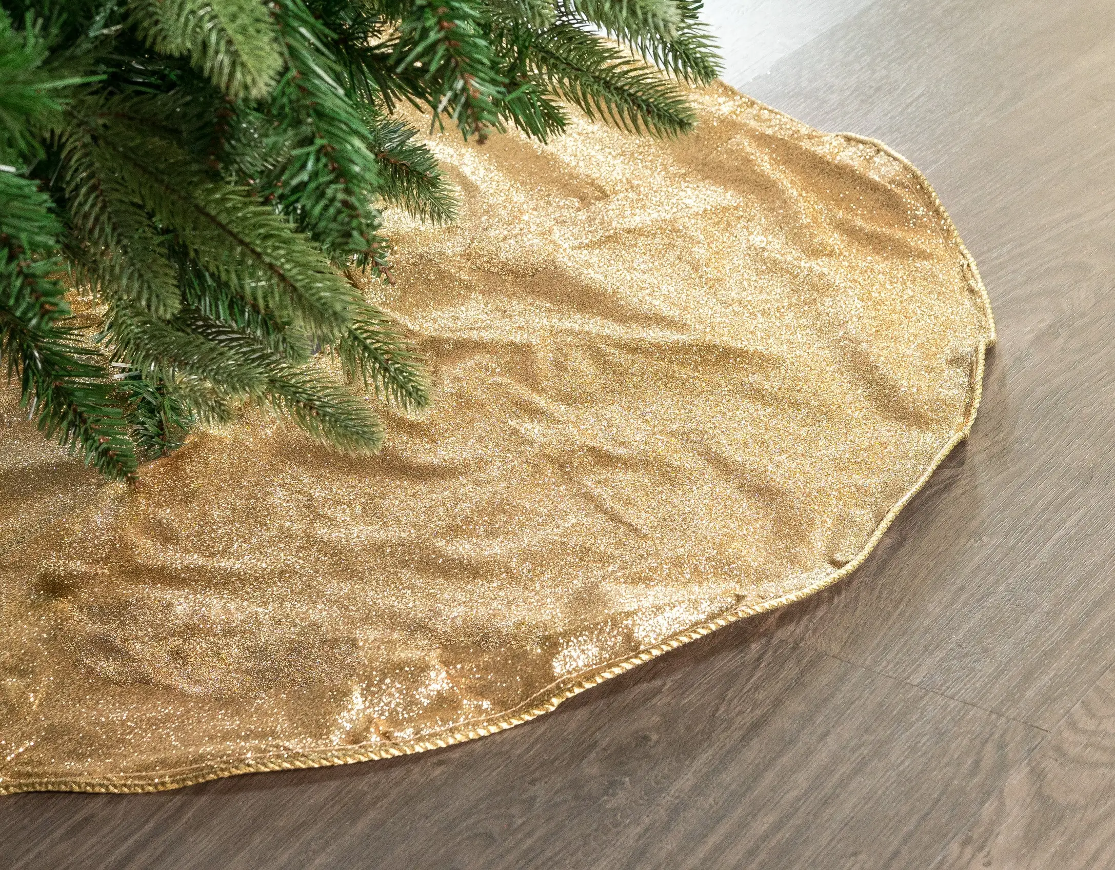 30" Gold Glitter Tree Skirt With Gold Edge Trim 3 30" Gold Glitter Tree Skirt With Gold Edge Trim